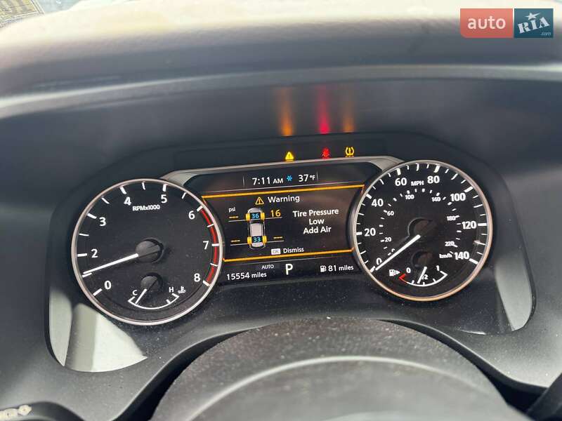 Позашляховик / Кросовер Nissan Rogue 2023 в Львові