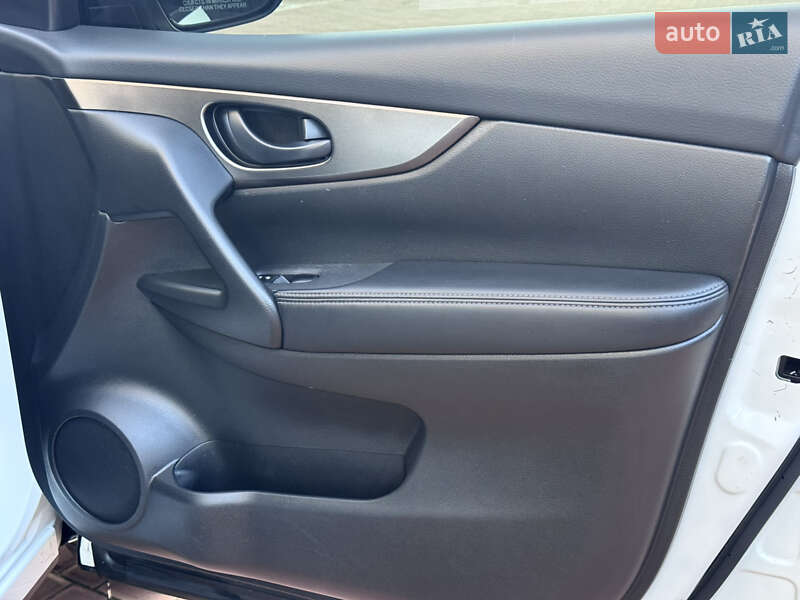 Позашляховик / Кросовер Nissan Rogue 2018 в Одесі фото 52 Позашляховик / Кросовер Nissan Rogue 2018 в Одесі