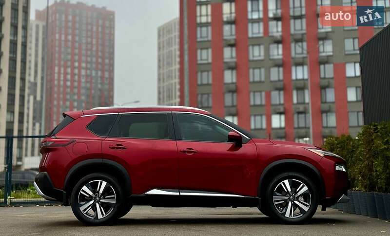 Внедорожник / Кроссовер Nissan Rogue 2022 в Киеве