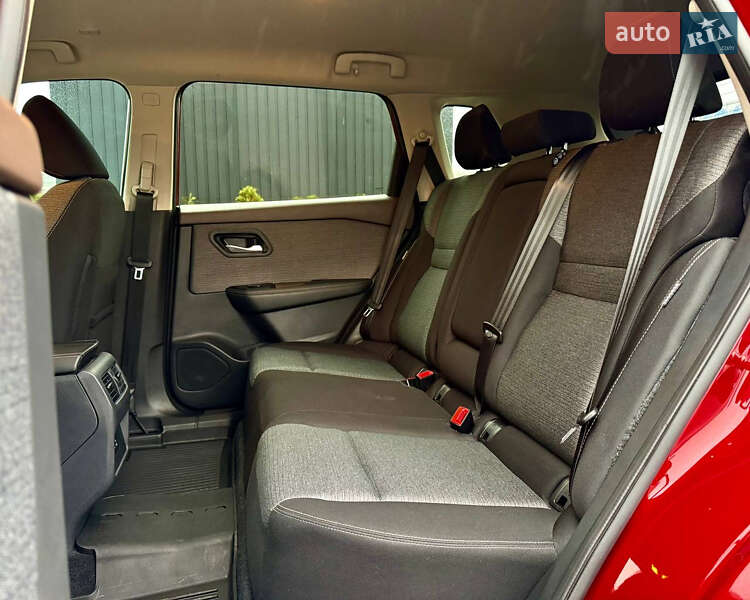 Внедорожник / Кроссовер Nissan Rogue 2022 в Киеве