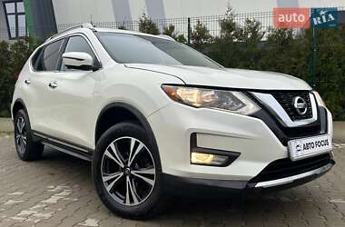 Позашляховик / Кросовер Nissan Rogue 2017 в Києві