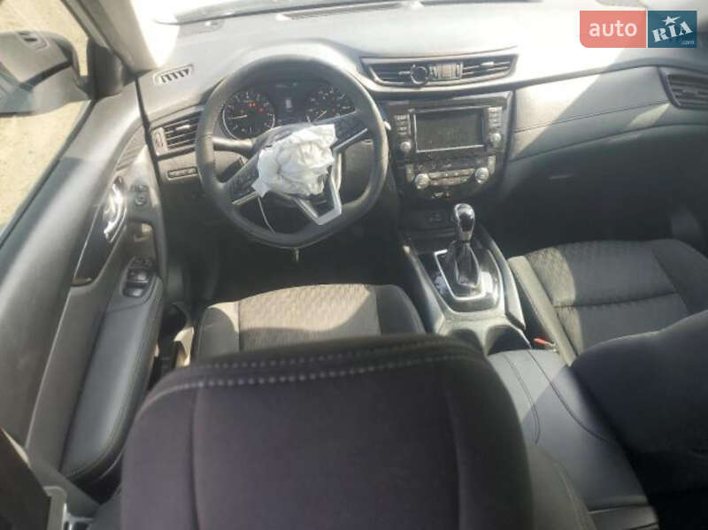 Внедорожник / Кроссовер Nissan Rogue 2019 в Львове