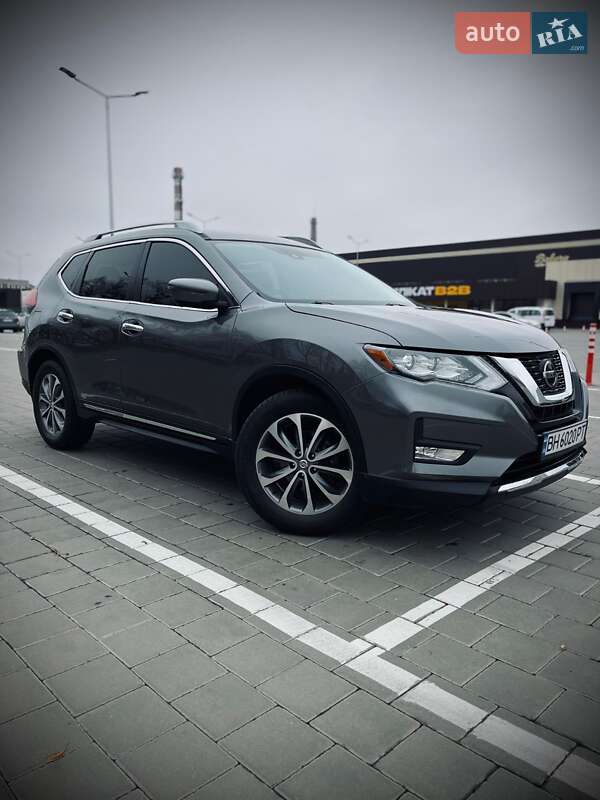 Внедорожник / Кроссовер Nissan Rogue 2018 в Одессе