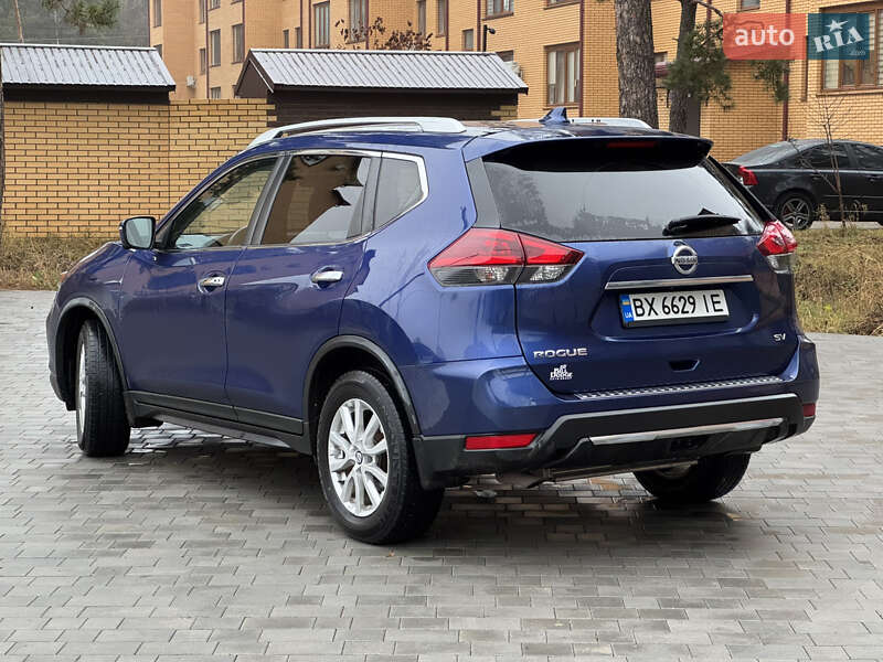 Внедорожник / Кроссовер Nissan Rogue 2018 в Нетешине