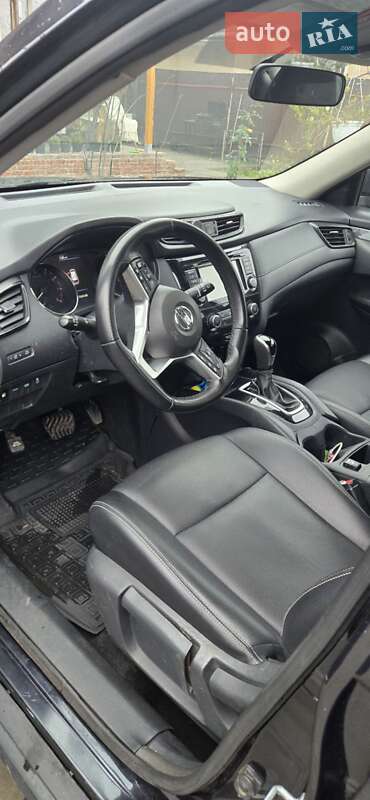 Внедорожник / Кроссовер Nissan Rogue 2018 в Киеве