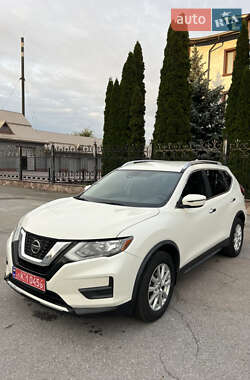 Позашляховик / Кросовер Nissan Rogue 2019 в Києві