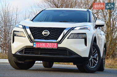 Внедорожник / Кроссовер Nissan Rogue 2021 в Дрогобыче