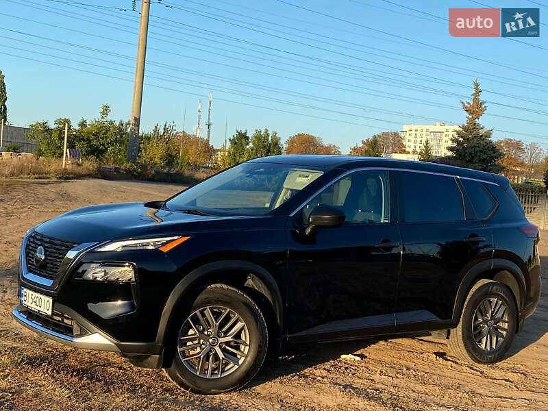 Внедорожник / Кроссовер Nissan Rogue 2021 в Полтаве