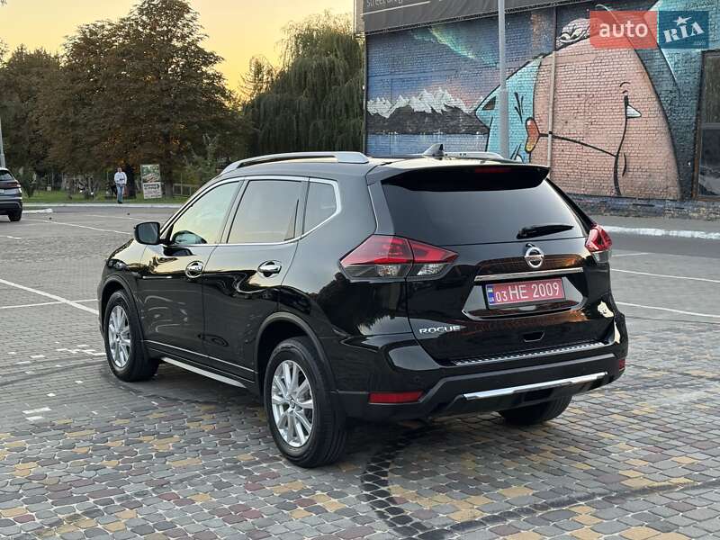 Внедорожник / Кроссовер Nissan Rogue 2020 в Луцке