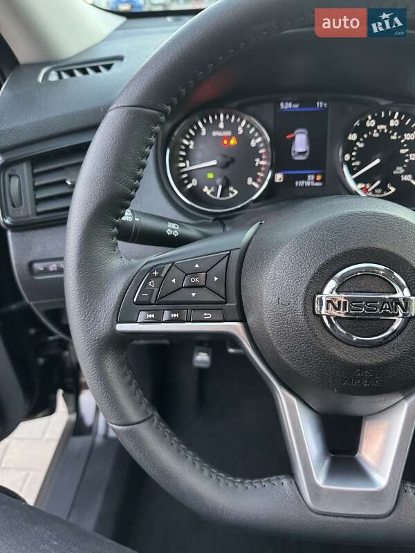 Внедорожник / Кроссовер Nissan Rogue 2020 в Луцке