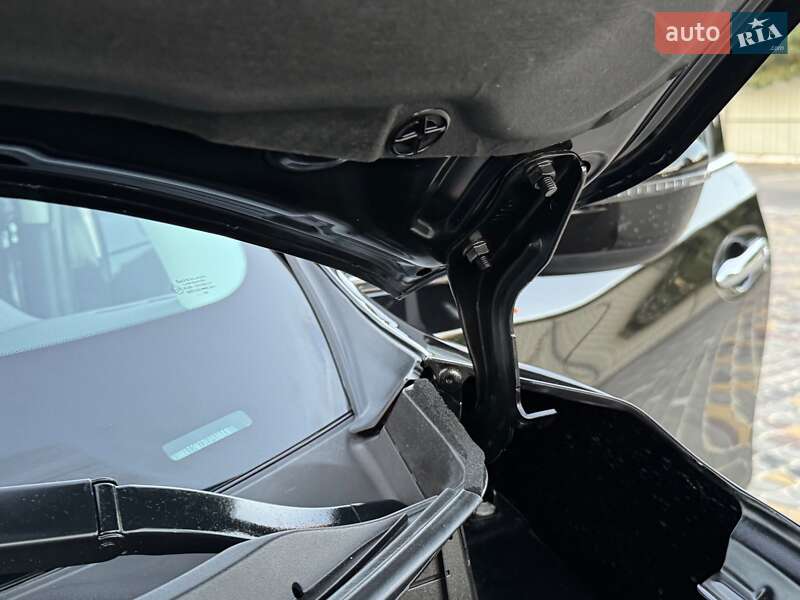 Внедорожник / Кроссовер Nissan Rogue 2020 в Луцке