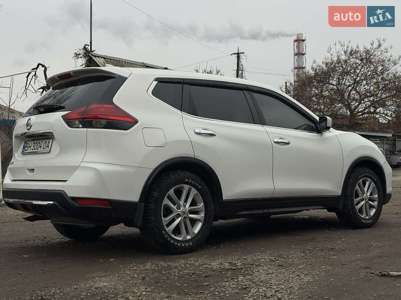 Внедорожник / Кроссовер Nissan Rogue 2017 в Одессе