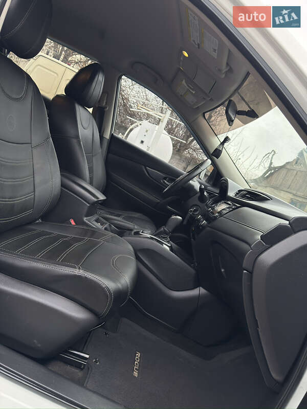 Внедорожник / Кроссовер Nissan Rogue 2017 в Одессе