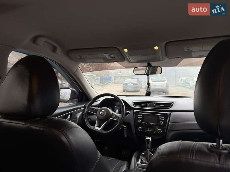 Внедорожник / Кроссовер Nissan Rogue 2017 в Одессе