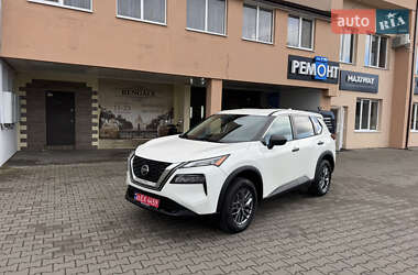 Позашляховик / Кросовер Nissan Rogue 2021 в Луцьку