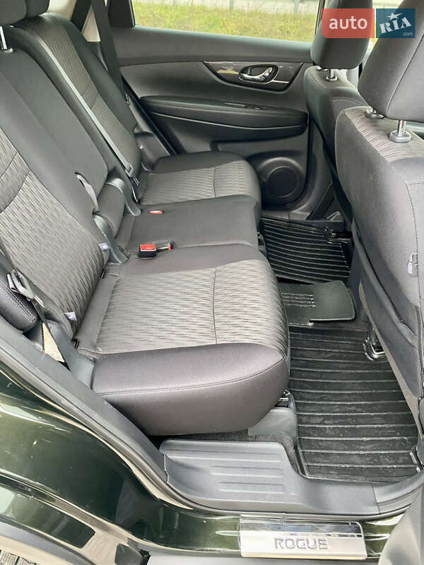 Внедорожник / Кроссовер Nissan Rogue 2018 в Ровно фото 38 Внедорожник / Кроссовер Nissan Rogue 2018 в Ровно