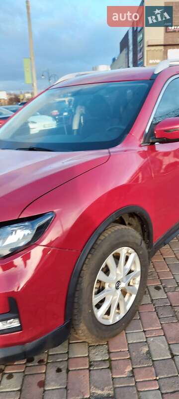 Позашляховик / Кросовер Nissan Rogue 2017 в Харкові