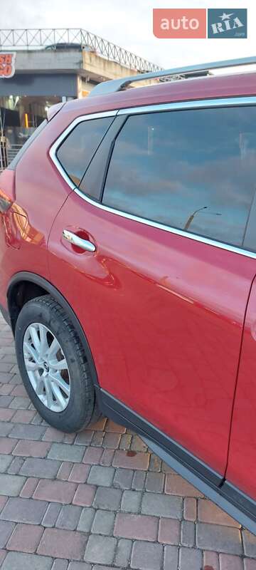 Позашляховик / Кросовер Nissan Rogue 2017 в Харкові