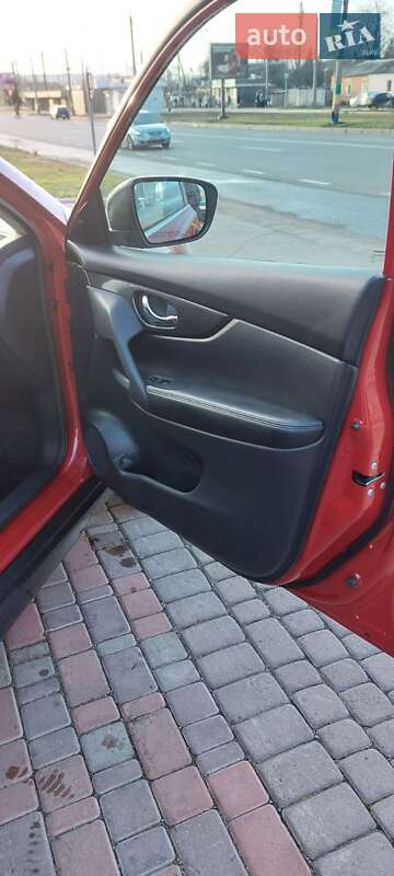 Позашляховик / Кросовер Nissan Rogue 2017 в Харкові