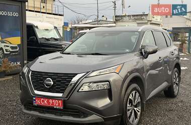 Позашляховик / Кросовер Nissan Rogue 2021 в Львові