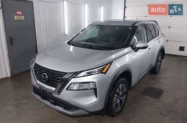 Внедорожник / Кроссовер Nissan Rogue 2021 в Киеве