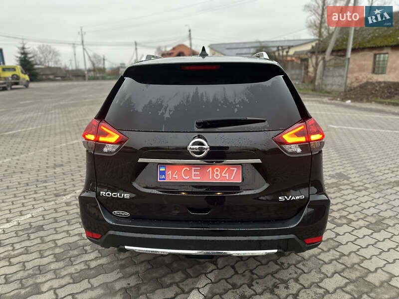 Позашляховик / Кросовер Nissan Rogue 2018 в Городку
