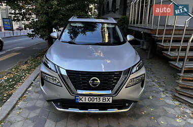 Внедорожник / Кроссовер Nissan Rogue 2021 в Киеве