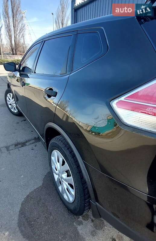 Позашляховик / Кросовер Nissan Rogue 2016 в Чернігові