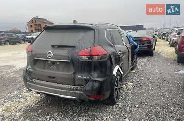 Позашляховик / Кросовер Nissan Rogue 2016 в Львові