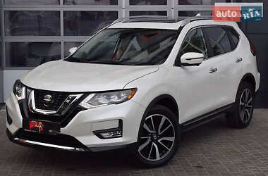 Внедорожник / Кроссовер Nissan Rogue 2019 в Киеве