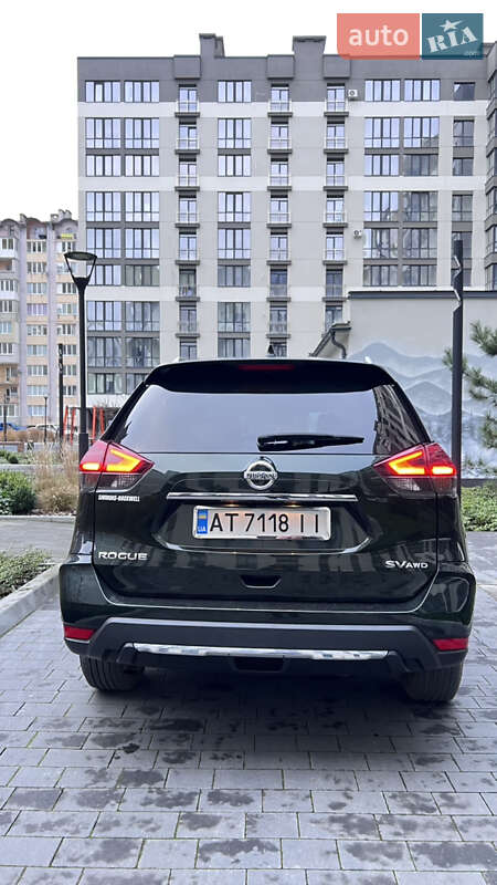Внедорожник / Кроссовер Nissan Rogue 2018 в Ивано-Франковске