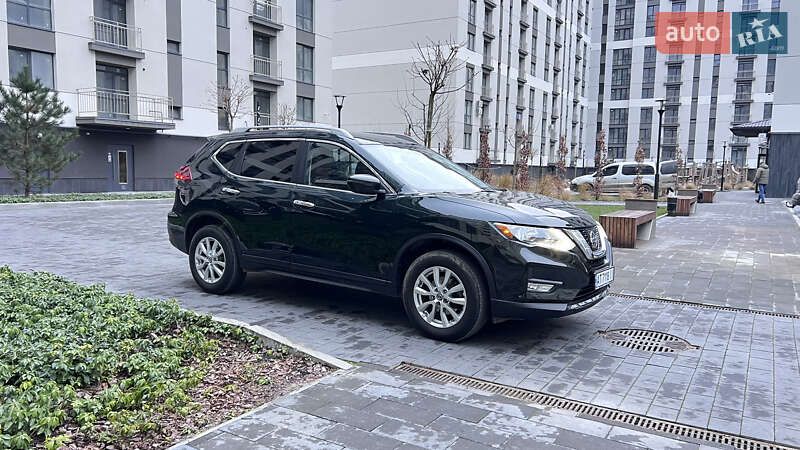 Внедорожник / Кроссовер Nissan Rogue 2018 в Ивано-Франковске