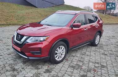 Позашляховик / Кросовер Nissan Rogue 2018 в Дубні