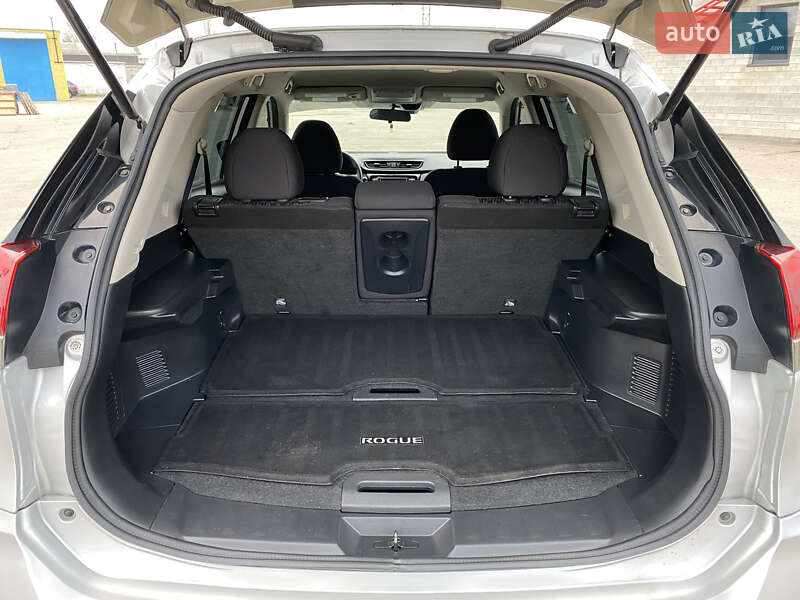 Позашляховик / Кросовер Nissan Rogue 2020 в Кременчуці