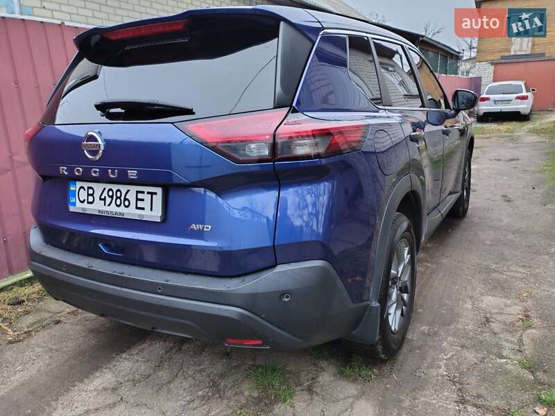 Позашляховик / Кросовер Nissan Rogue 2021 в Чернігові