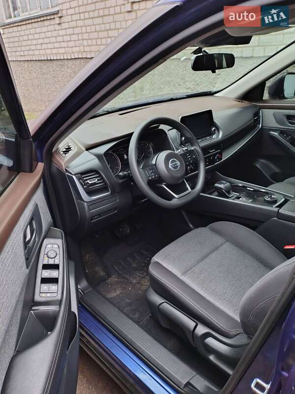 Позашляховик / Кросовер Nissan Rogue 2021 в Чернігові