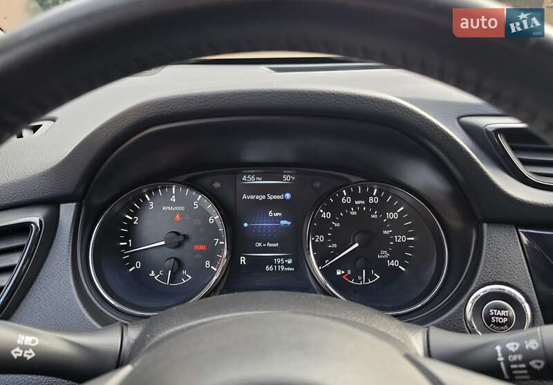 Позашляховик / Кросовер Nissan Rogue 2017 в Мукачевому