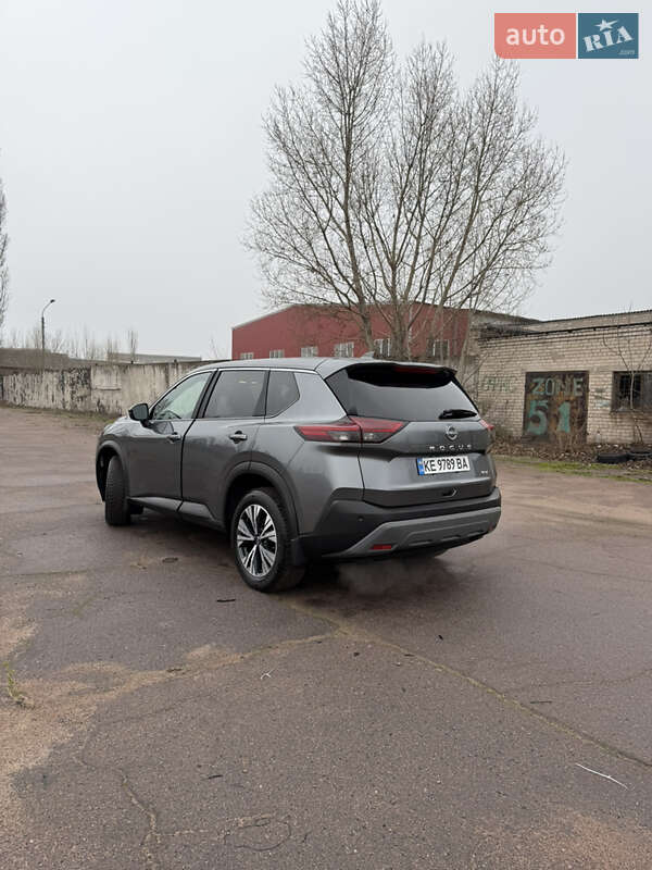 Внедорожник / Кроссовер Nissan Rogue 2022 в Каменском