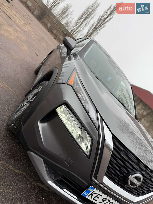 Внедорожник / Кроссовер Nissan Rogue 2022 в Каменском