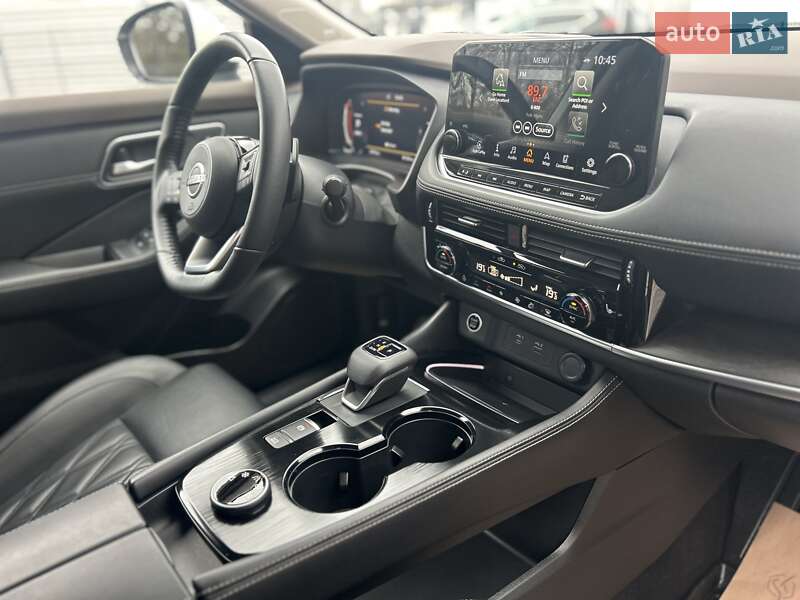 Внедорожник / Кроссовер Nissan Rogue 2022 в Львове