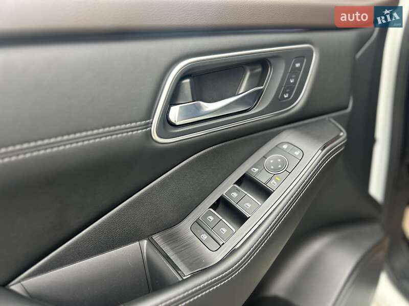 Внедорожник / Кроссовер Nissan Rogue 2022 в Львове