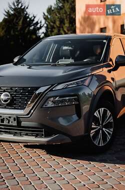 Внедорожник / Кроссовер Nissan Rogue 2021 в Пирятине