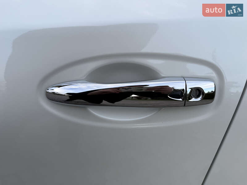 Позашляховик / Кросовер Nissan Rogue 2016 в Львові фото 27 Позашляховик / Кросовер Nissan Rogue 2016 в Львові