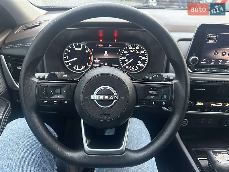 Внедорожник / Кроссовер Nissan Rogue 2022 в Львове