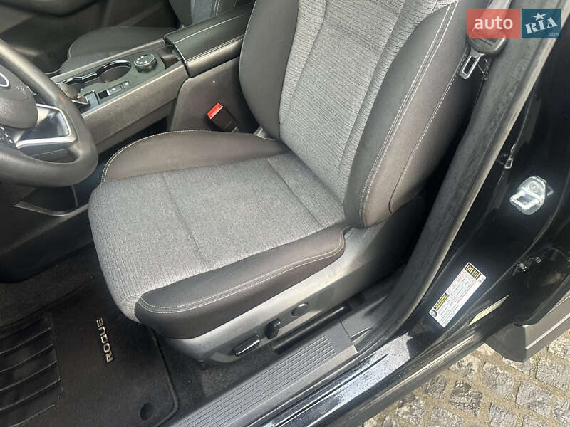 Внедорожник / Кроссовер Nissan Rogue 2022 в Львове