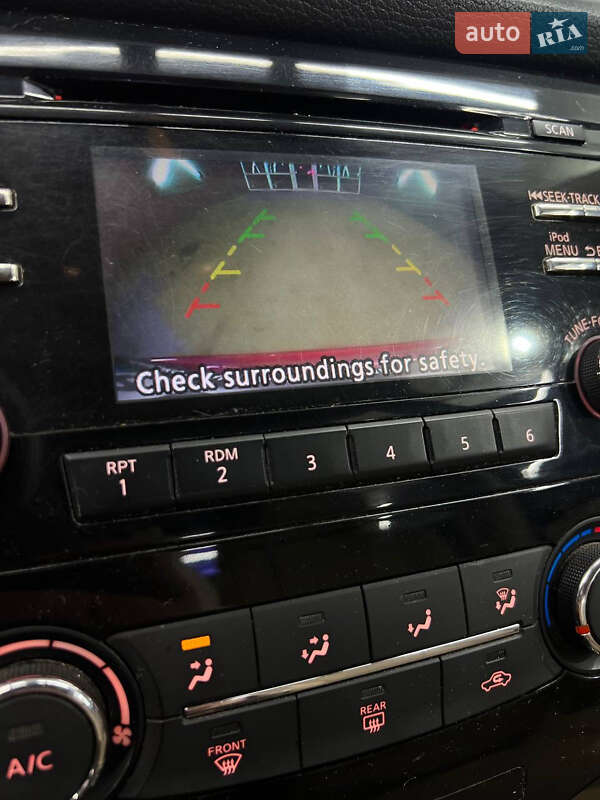 Позашляховик / Кросовер Nissan Rogue 2014 в Києві