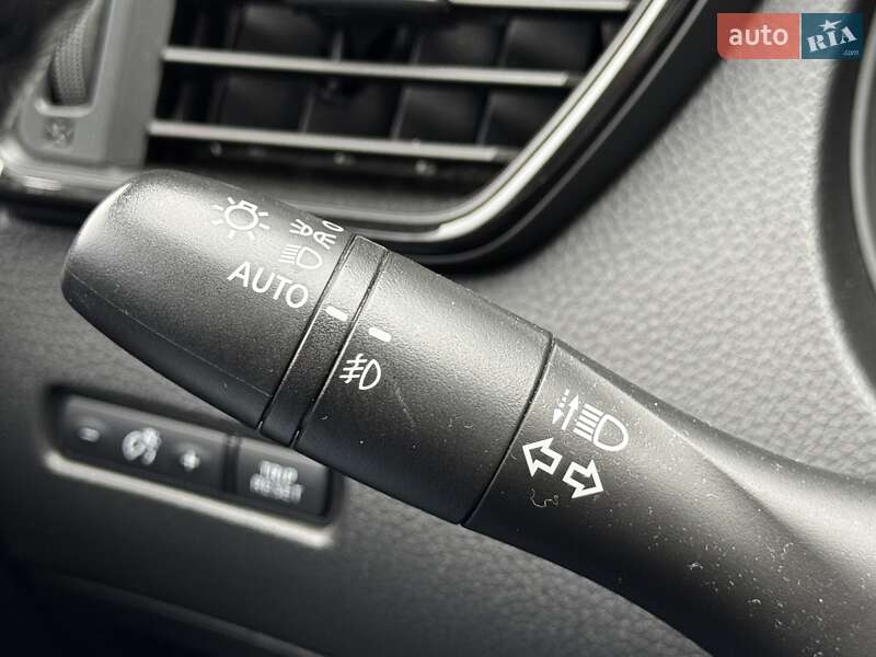 Внедорожник / Кроссовер Nissan Rogue 2018 в Киеве