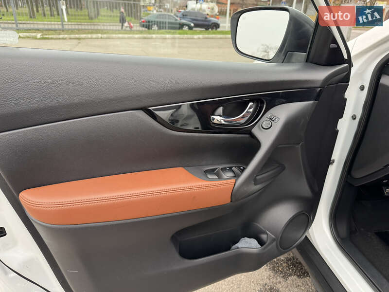 Позашляховик / Кросовер Nissan Rogue 2019 в Ізмаїлі