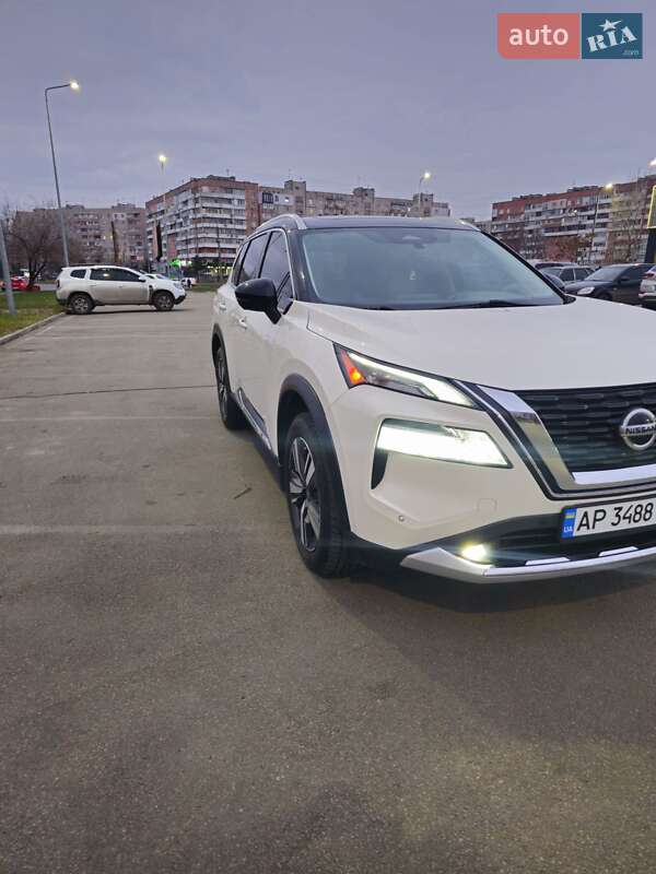 Внедорожник / Кроссовер Nissan Rogue 2021 в Киеве