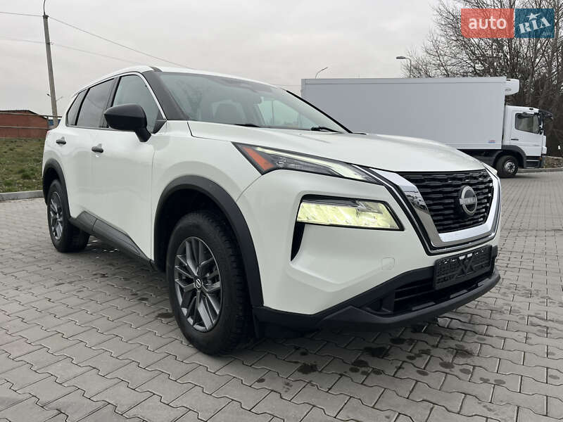 Внедорожник / Кроссовер Nissan Rogue 2021 в Виннице